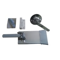 FECHADURA TRINCO SOBREPOR COM CHAVE TETRA CROMADA / MODELO PUXE - MCS49